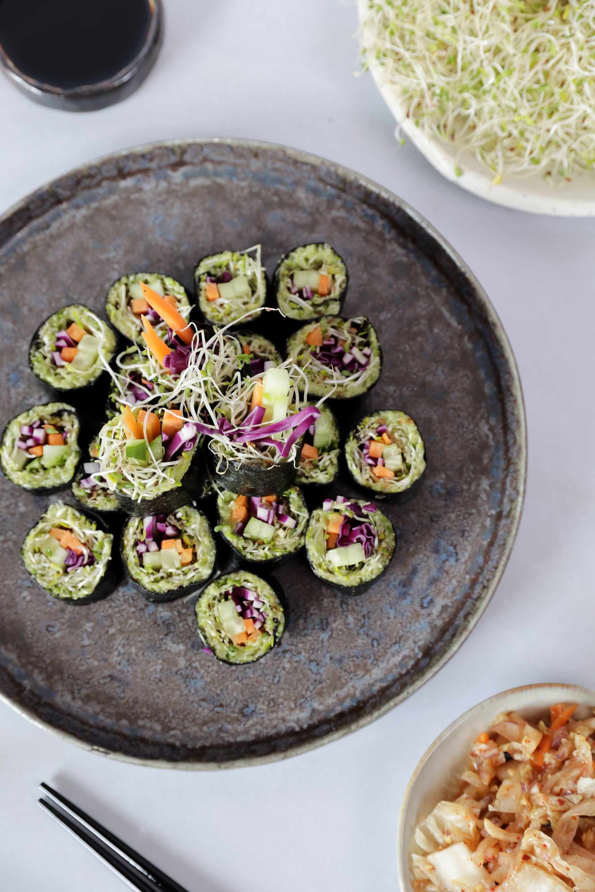 Sprossen Sushi mit Alfalfa Sprossen